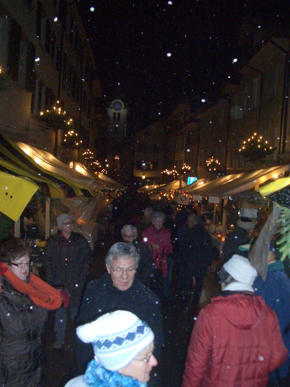 At the Christmas Markt  (2008)